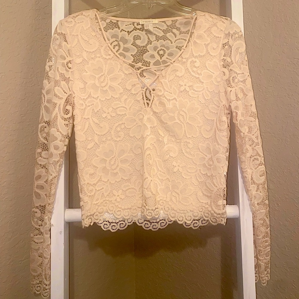 Light Peach/Cream Long-Sleeved Lace Shirt